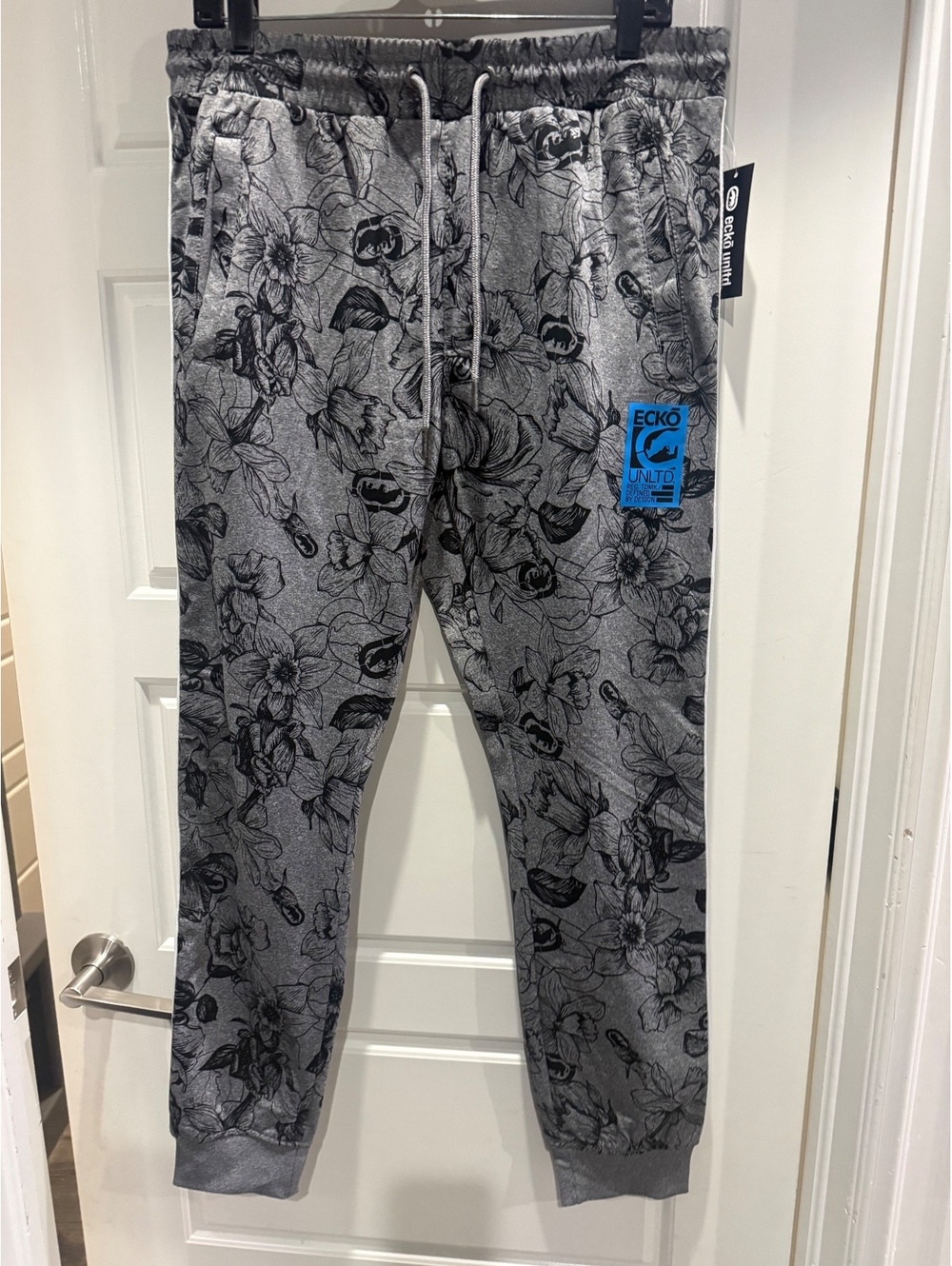 NWT Ecko Unltd Men's Grey Floral Print Jogger Sweatpants Size M